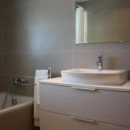 Pine Beach Residences Appart hôtel